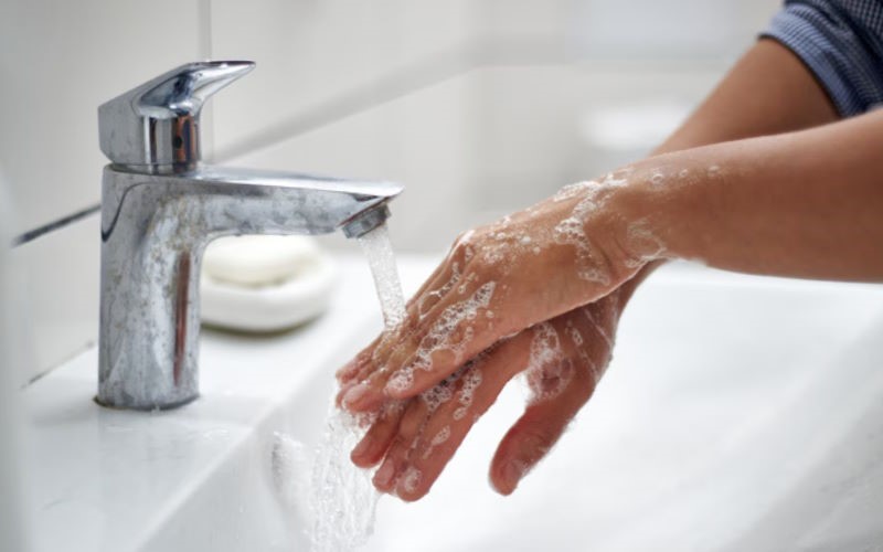 قیمت مایع دستشویی خارجی اصل
